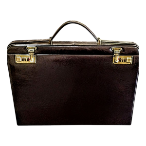 Maleta Notebook Roma -Alça Tiracolo- Couro  Marrom/Forro Veludo Café CC 10xsem juros/Pix 15%desconto