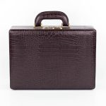 Maleta Médica Bolonha - Couro Jacaré Preto/Forro veludo CC 10x sem juros/Pix 15%desconto